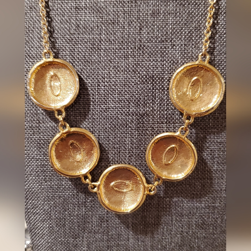 CHANEL Necklace - Picture 3 of 4